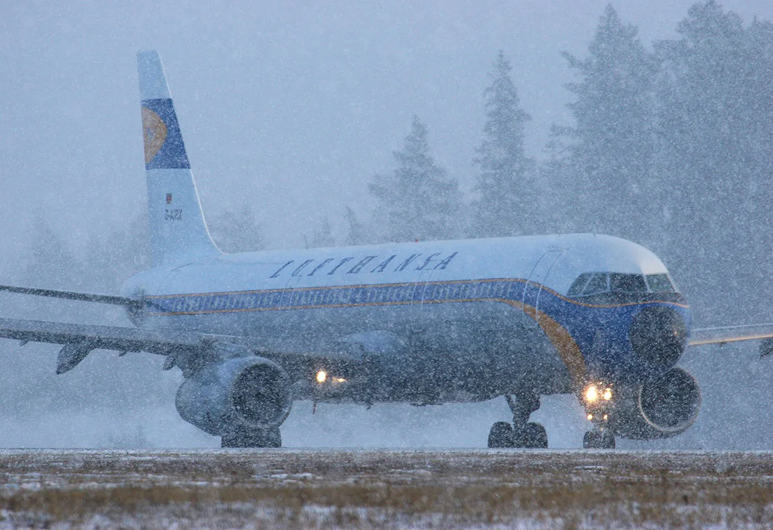 Lufthansa retro design jet (D-AIRX) in snow conditions at Stockholm Arlanda to describe winter operations