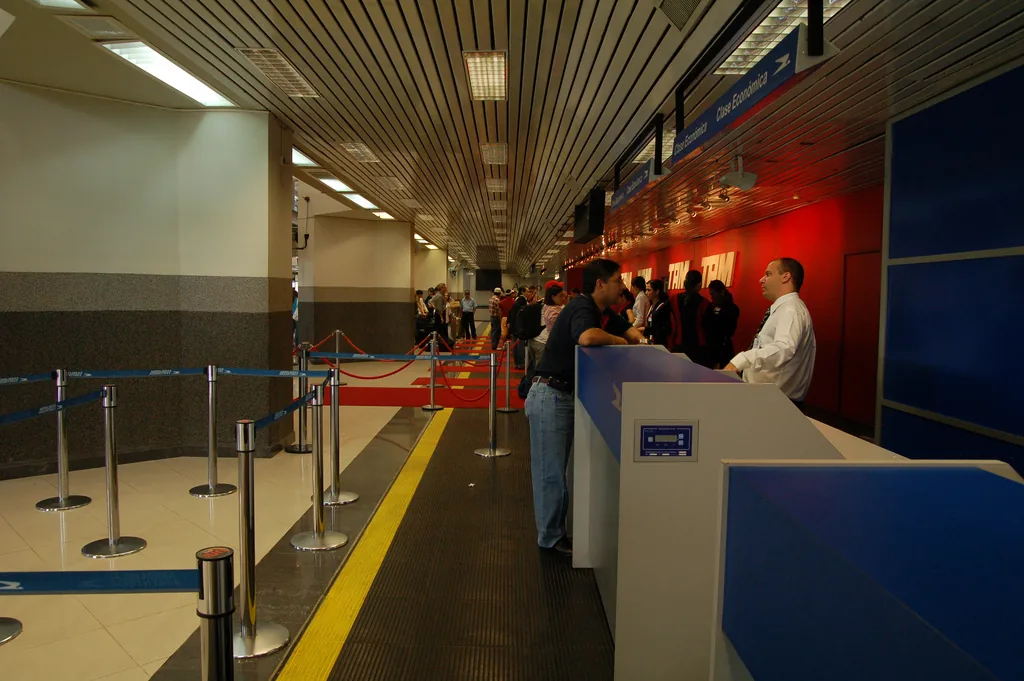 Interior del Aeropuerto Silvio Pettirossi de la ciudad de Luque - Gran Asunción.