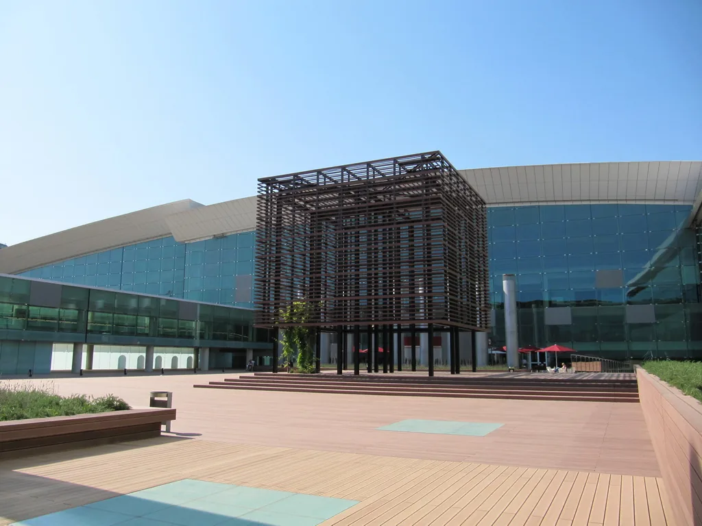 Barcelona´s Airport New Terminal T1, Spain