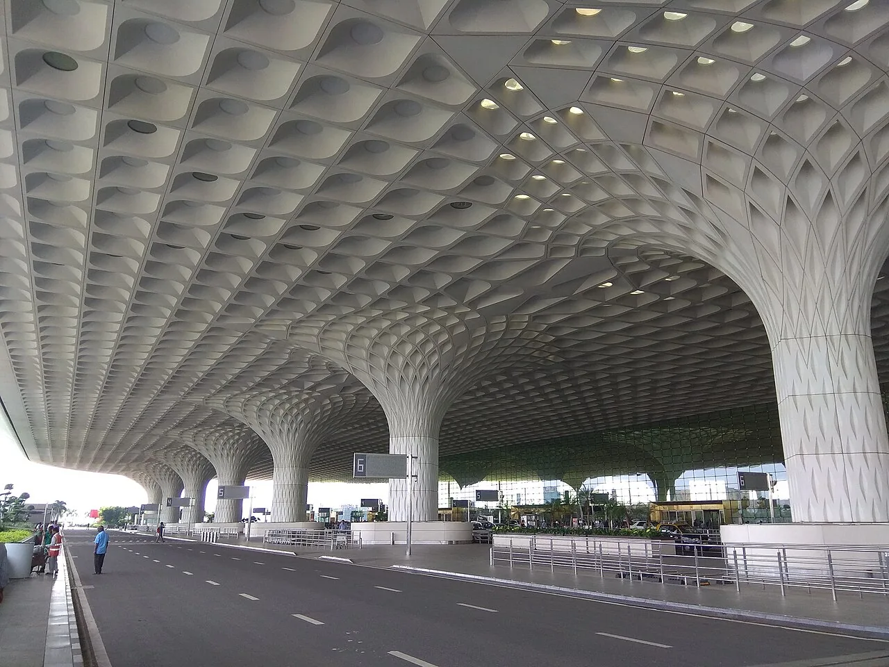 Chhatrapati Shivaji Maharaj International Airport DEPARTURE