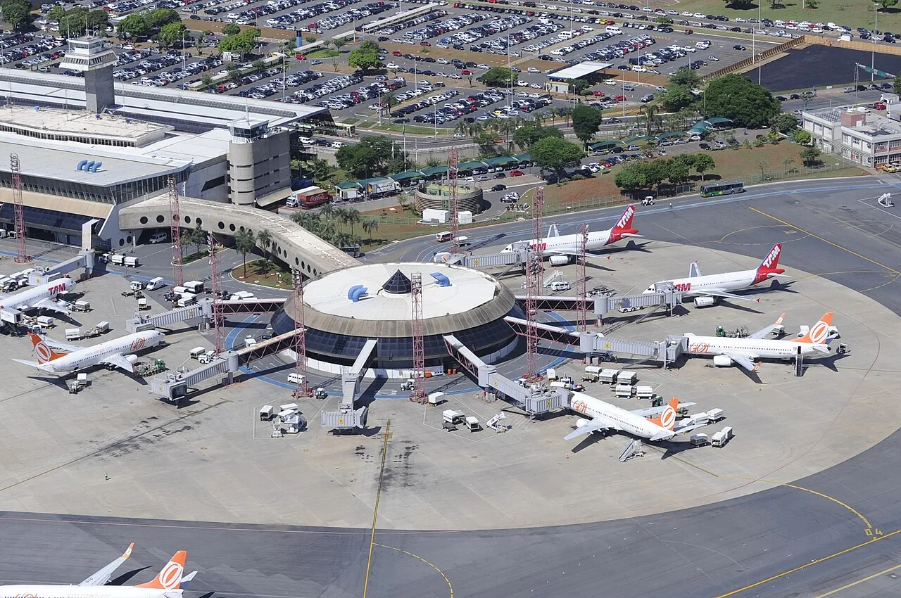 Vista aérea do Aeroporto Internacional de Brasília - Juscelino Kubitschek. Foto: Geraldo Magela/Agência Senado