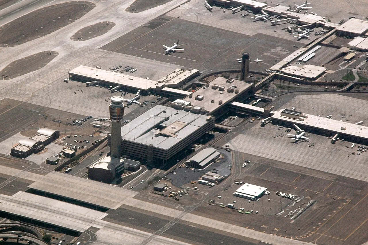 The new control tower of Phoenix Sky Harbor International Airport, looking west. The older tower (furthest west) has since been removed.