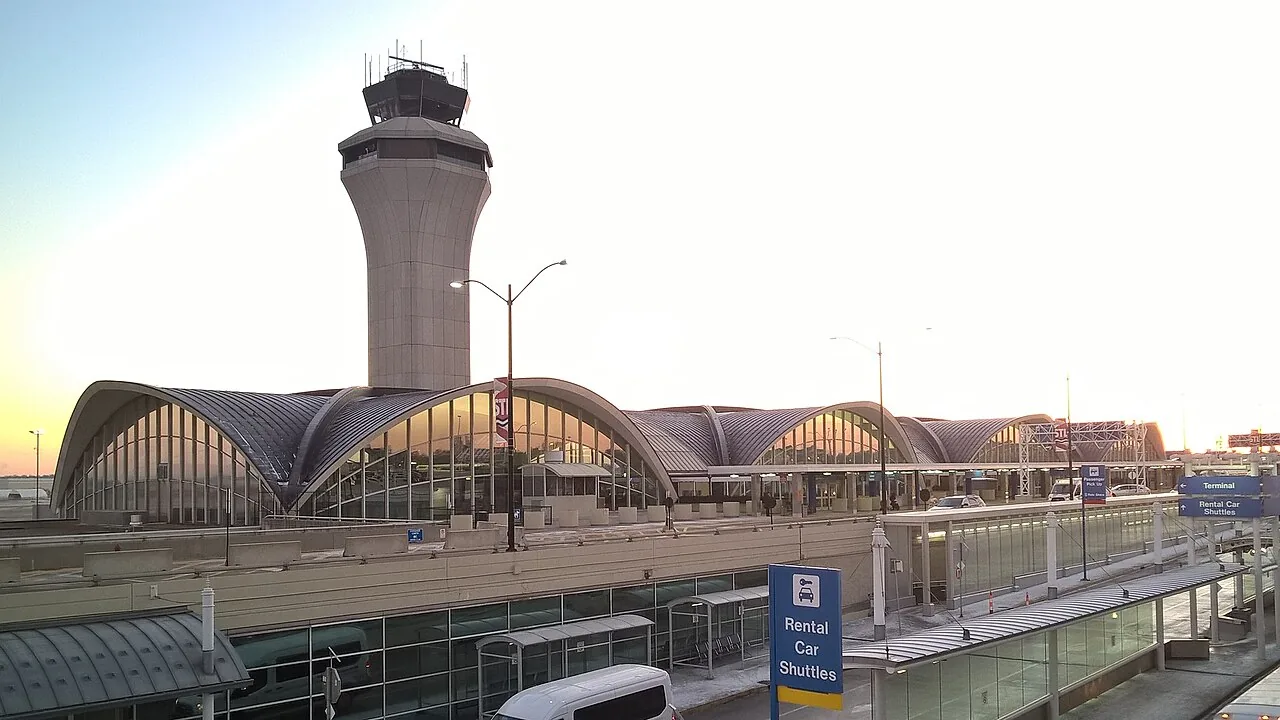 Overview of St. Louis Lambert International Airport T1 from West