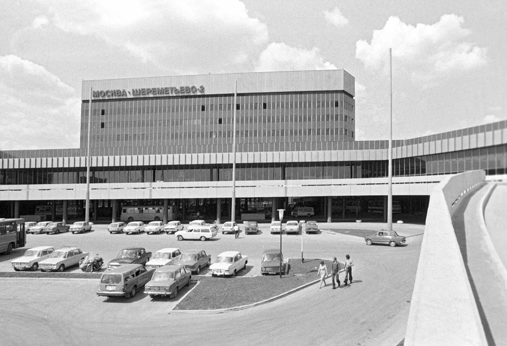 “Sheremetevo-2 international airport”. Sheremetevo-2 international airport.